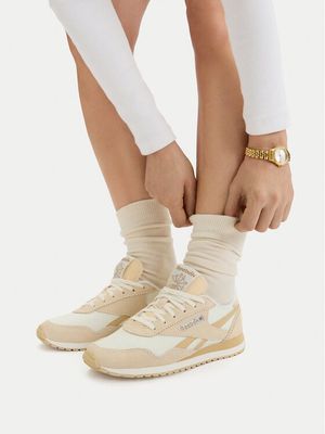 Buty sportowe damskie na wiosnę Reebok ze sklepu: MODIVO w kategorii: Buty sportowe damskie - zdjęcie WP-EBWP-BKLVO-LN0_5906751497159