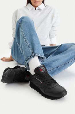 Buty sportowe damskie wiosenne Reebok ze sklepu: MODIVO w kategorii: Buty sportowe damskie - zdjęcie WP-EBWP-BKLVO-LN0_5906751498323