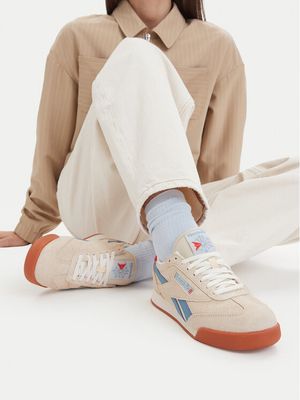 Buty sportowe damskie wiosenne Reebok ze sklepu: MODIVO w kategorii: Buty sportowe damskie - zdjęcie WP-EBWP-BKLVO-LN0_5906751509845
