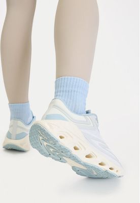 Buty sportowe damskie wiosenne Reebok ze sklepu: MODIVO w kategorii: Buty sportowe damskie - zdjęcie WP-EBWP-BKLVO-LN0_5906751635827