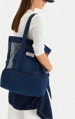 Shopper bag na wakacje Guess Jeans ze sklepu: MODIVO w kategorii: Torby Shopper bag - zdjęcie WP-EBWP-BKLVO-LN0_5906751751770