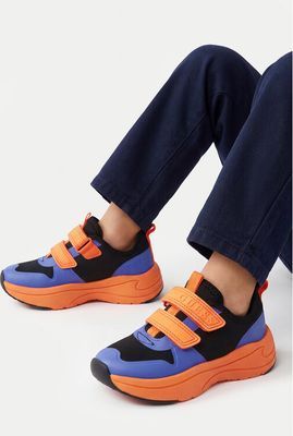 Buty sportowe dziecięce na wiosnę Guess ze sklepu: MODIVO w kategorii: Buty sportowe dziecięce - zdjęcie WP-EBWP-BKLVO-LN0_5906751754740