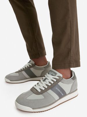Buty sportowe męskie jesienne Guess Jeans ze sklepu: MODIVO w kategorii: Buty sportowe męskie - zdjęcie WP-EBWP-BKLVO-LN0_5907964015413