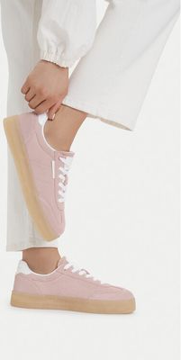 Buty sportowe damskie na wiosnę Guess Jeans ze sklepu: MODIVO w kategorii: Buty sportowe damskie - zdjęcie WP-EBWP-BKLVO-LN0_5907964059769