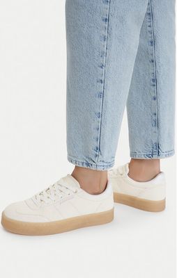 Guess Jeans - Buty sportowe damskie na wiosnę ze sklepu: MODIVO w kategorii: Buty sportowe damskie - zdjęcie WP-EBWP-BKLVO-LN0_5907964059776