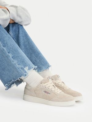 Guess Jeans - Buty sportowe damskie na wiosnę ze sklepu: MODIVO w kategorii: Buty sportowe damskie - zdjęcie WP-EBWP-BKLVO-LN0_5907964081173