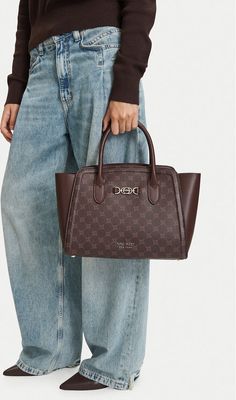 Kuferek elegancki Nine West ze sklepu: MODIVO w kategorii: Kuferki - zdjęcie WP-EBWP-BKLVO-LN0_5907964156376