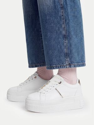 Guess - Buty sportowe dziecięce wiosenne ze sklepu: MODIVO w kategorii: Buty sportowe dziecięce - zdjęcie WP-EBWP-BKLVO-LN0_5907964272571