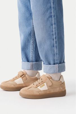 Guess - Buty sportowe dziecięce wiosenne ze sklepu: MODIVO w kategorii: Buty sportowe dziecięce - zdjęcie WP-EBWP-BKLVO-LN0_5907964409168