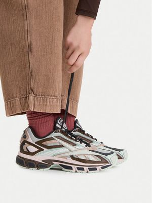 Buty sportowe damskie na wiosnę Reebok ze sklepu: MODIVO w kategorii: Buty sportowe damskie - zdjęcie WP-EBWP-BKLVO-LN0_5907964490159