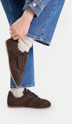 Buty sportowe damskie jesienne Guess Jeans ze sklepu: MODIVO w kategorii: Buty sportowe damskie - zdjęcie WP-EBWP-BKLVO-LN0_5907964609421
