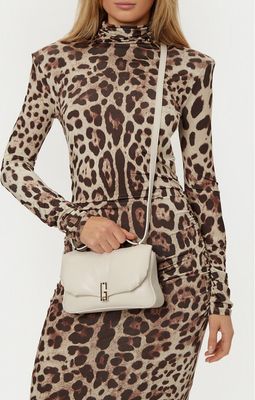 Listonoszka elegancka Guess ze sklepu: MODIVO w kategorii: Listonoszki - zdjęcie WP-EBWP-BKLVO-LN0_7626741611218