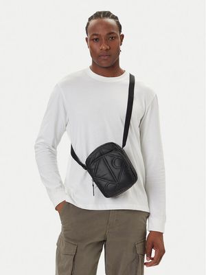 Nerka Calvin Klein ze sklepu: MODIVO w kategorii: Nerki - zdjęcie WP-EBWP-BKLVO-LN0_8719849905514