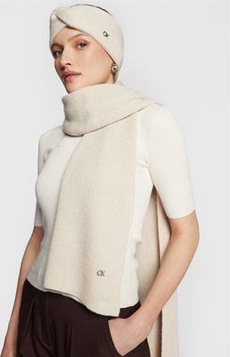 Szalik/chusta Calvin Klein ze sklepu: MODIVO w kategorii: Szaliki i chusty damskie - zdjęcie WP-EBWP-BKLVO-LN0_8719856983413