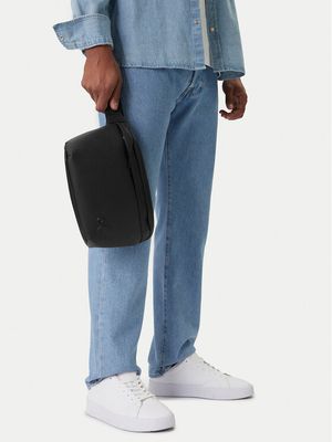 Nerka Calvin Klein Jeans ze sklepu: MODIVO w kategorii: Nerki - zdjęcie WP-EBWP-BKLVO-LN0_8721107873459
