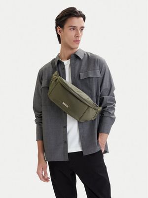Nerka Calvin Klein ze sklepu: MODIVO w kategorii: Nerki - zdjęcie WP-EBWP-BKLVO-LN0_8721223886722